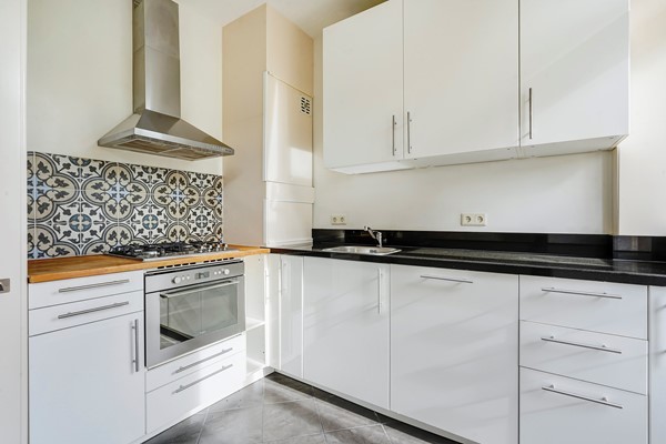 Medium property photo - Stuyvesantstraat 335, 2593 GK Den Haag